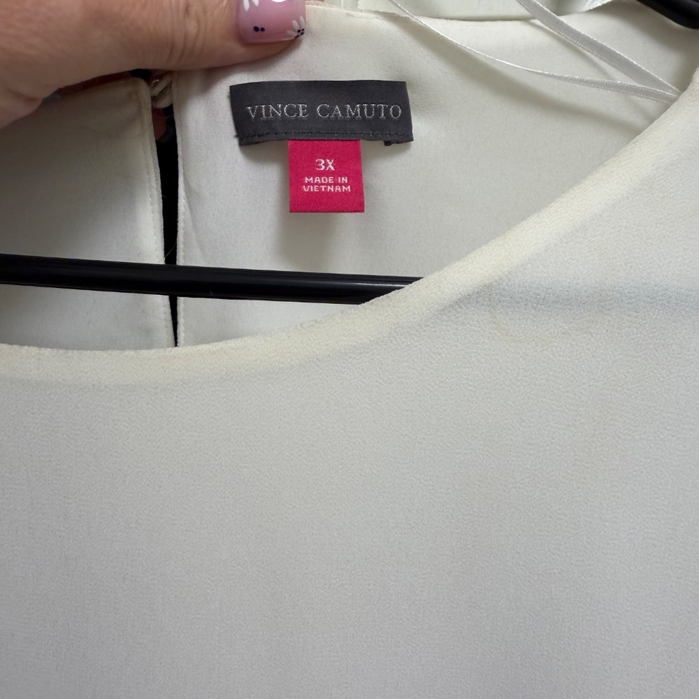 Vince Camuto White Blouse - Picture 3 of 3